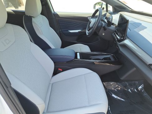 Used 2024 Volkswagen ID.4 S RWD image 10