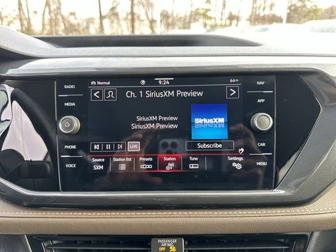 Certified 2023 Volkswagen Taos SEL image 31