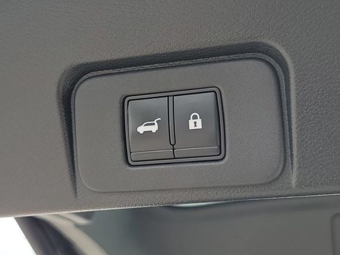 Used 2021 Nissan Rogue SL FWD image 17