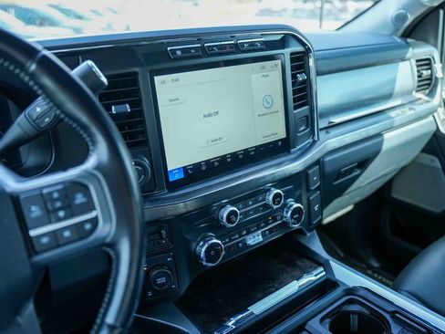 Used 2023 Ford F250 Lariat w/ Lariat Ultimate Package AWD/4WD image 32