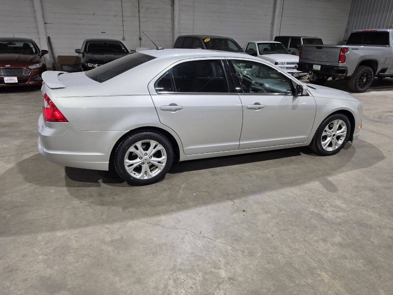 Used 2012 Ford Fusion SE FWD image 15