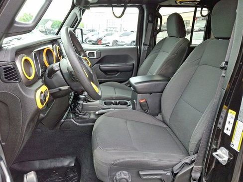 Used 2020 Jeep Wrangler Unlimited Sport image 17