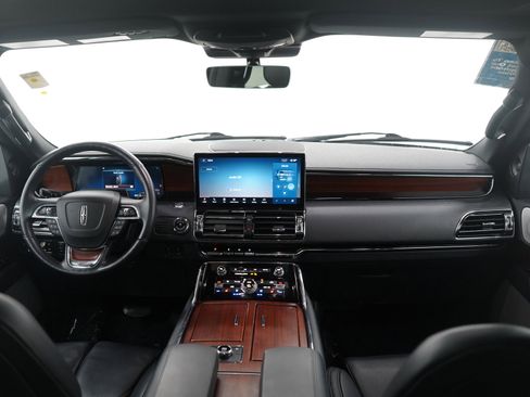Used 2023 Lincoln Navigator Reserve w/ Equipment Group 201A image 14