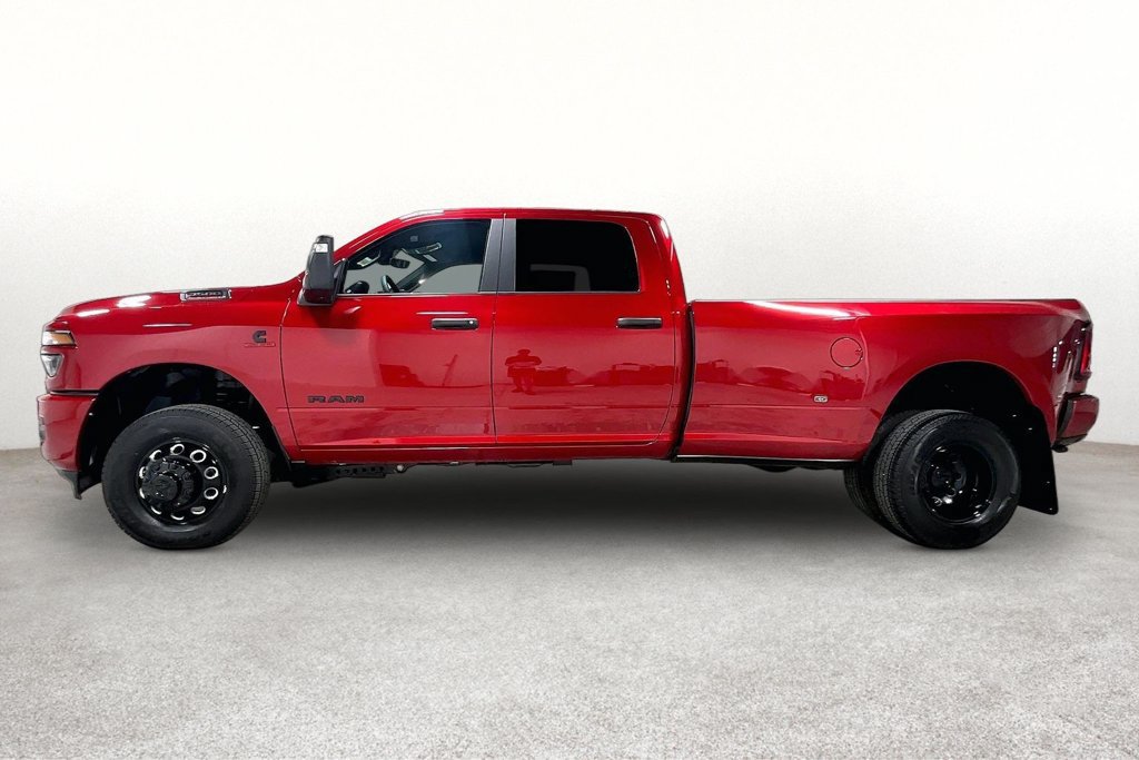 New 2026 RAM 3500 Big Horn AWD/4WD image 7