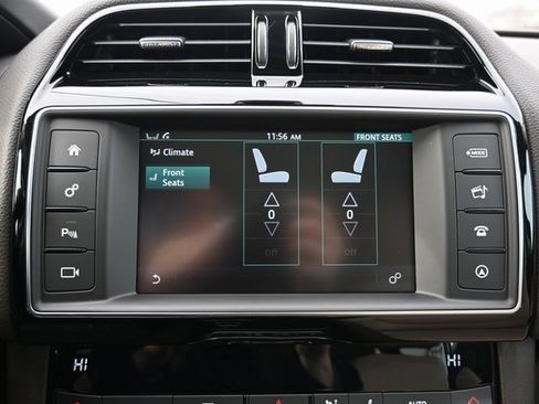 Used 2017 Jaguar F-PACE Prestige image 31