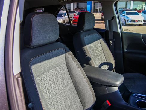 Used 2022 Chevrolet Equinox LT image 17