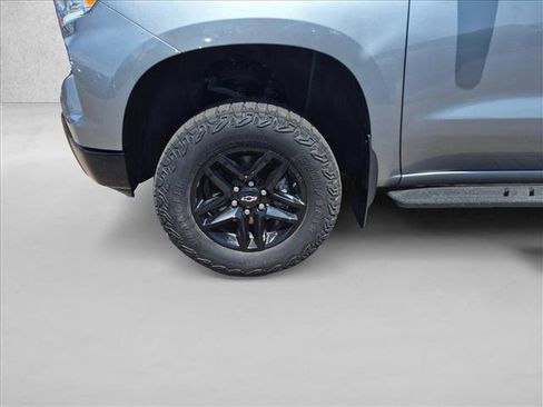 Used 2023 Chevrolet Silverado 1500 LT Trail Boss w/ Protection Package AWD/4WD image 9
