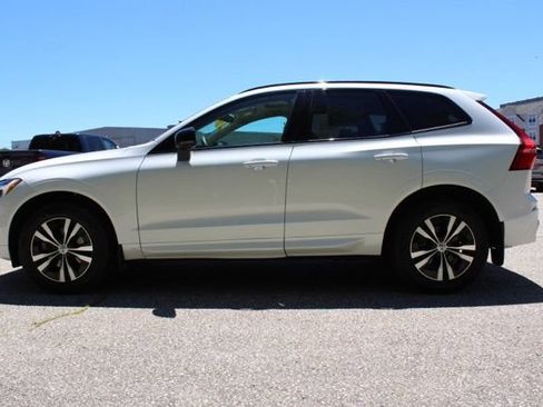 Certified 2024 Volvo XC60 B5 Core w/ Climate Package AWD/4WD image 4