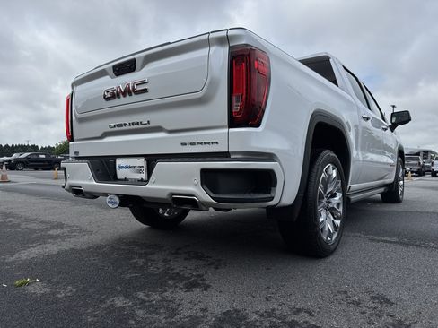 Used 2024 GMC Sierra 1500 Denali w/ Denali Reserve Package RWD image 10