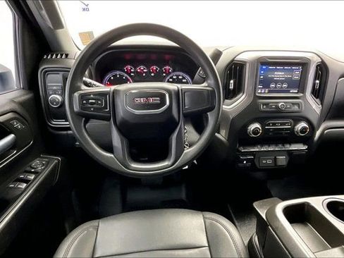 Used 2023 GMC Sierra 2500 Pro w/ Convenience Package image 4