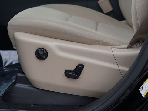 Used 2019 Dodge Durango SXT AWD/4WD image 15