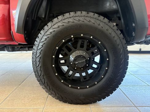 Used 2016 Toyota Tacoma TRD Off-Road w/ Towing Package RWD image 6