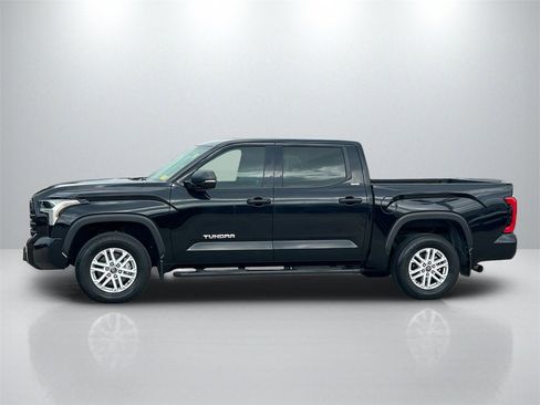 Used 2024 Toyota Tundra SR5 w/ SR5 Convenience Package image 8