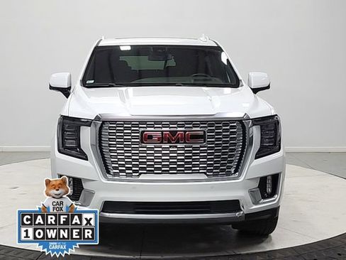 Used 2023 GMC Yukon XL Denali AWD/4WD image 2