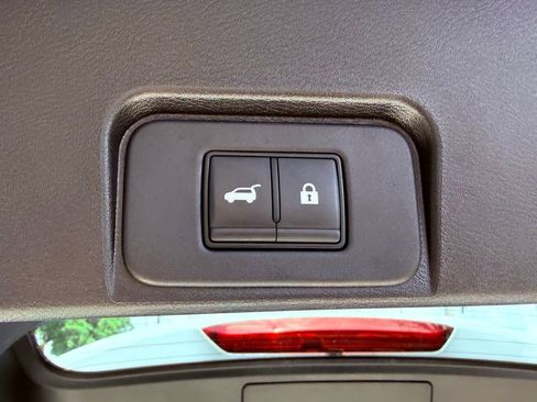 Used 2024 Nissan Rogue SV AWD/4WD image 28