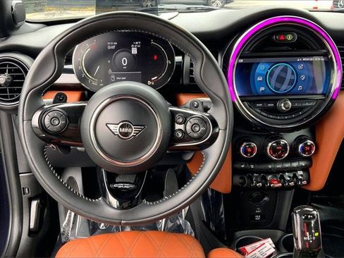 Used 2021 MINI Cooper S image 4