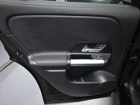 Certified 2025 Mercedes-Benz GLA 250 image 25