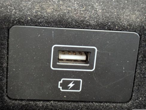 Used 2019 Genesis G70 2.0T Advanced w/ Elite Package image 27