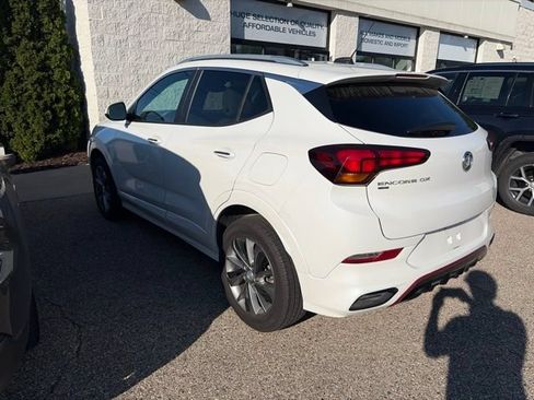 Used 2021 Buick Encore GX Select w/ Sport Touring Package AWD/4WD image 3