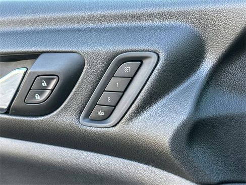 Used 2020 GMC Acadia SLT w/ Driver Alert Package II image 43