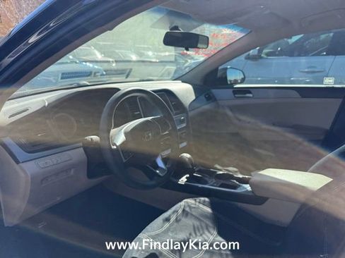 Used 2019 Hyundai Sonata SE w/ Cargo Package image 5