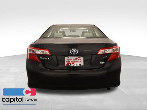 Used 2014 Toyota Camry LE FWD image 3