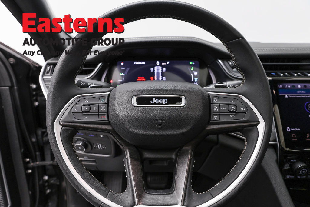 Used 2024 Jeep Grand Cherokee Limited 4xe AWD/4WD image 12