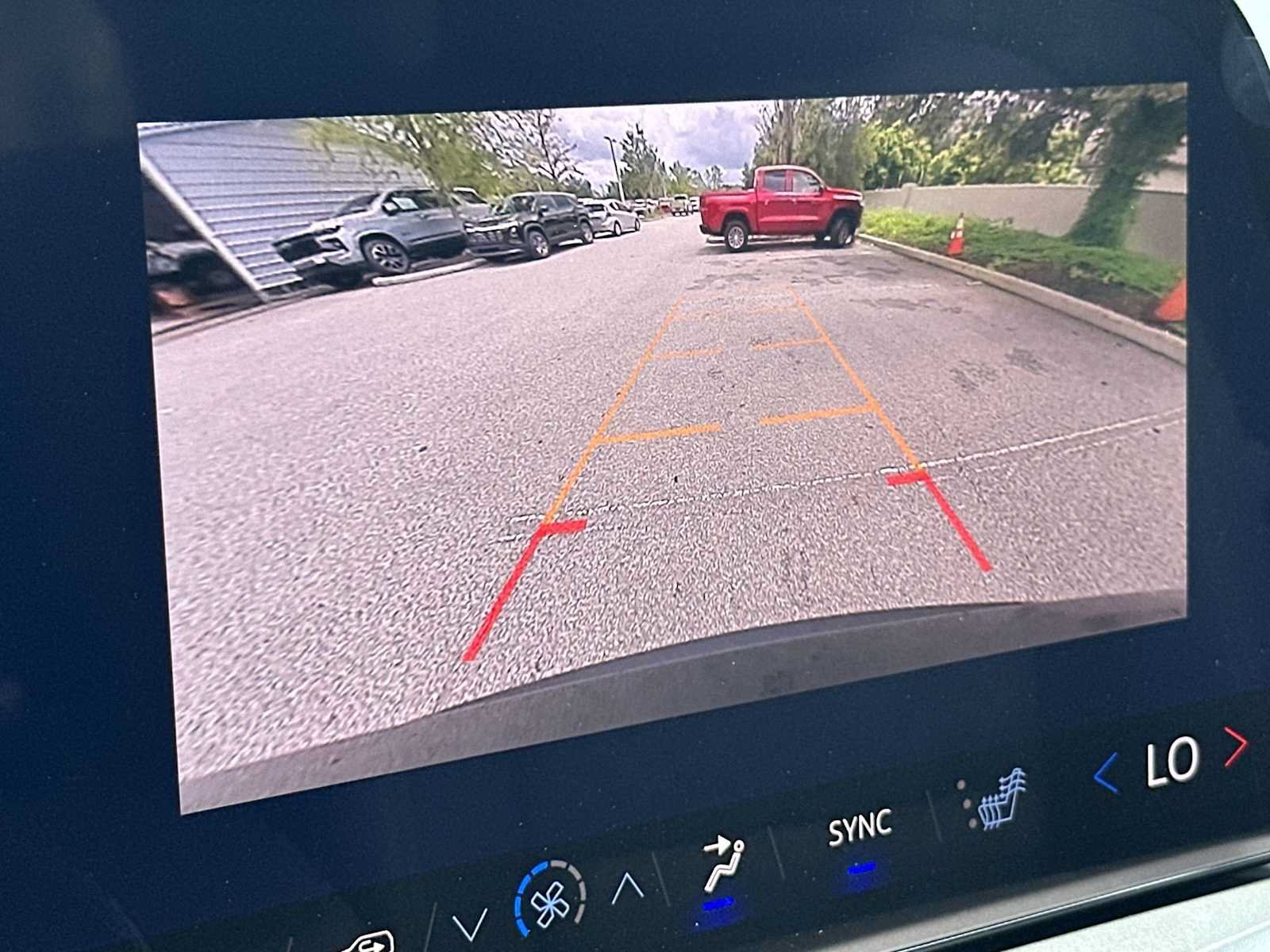 New 2026 Chevrolet Traverse LT w/ LPO, Floor Liner Package FWD image 22