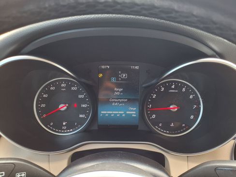 Used 2021 Mercedes-Benz GLC 300 4MATIC image 29