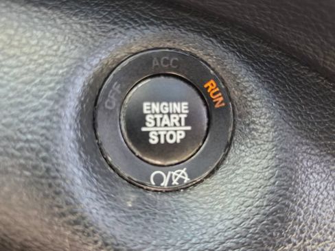 Used 2017 Jeep Cherokee Limited AWD/4WD image 30