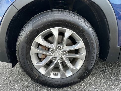 Used 2019 Hyundai Santa Fe SE AWD/4WD image 24