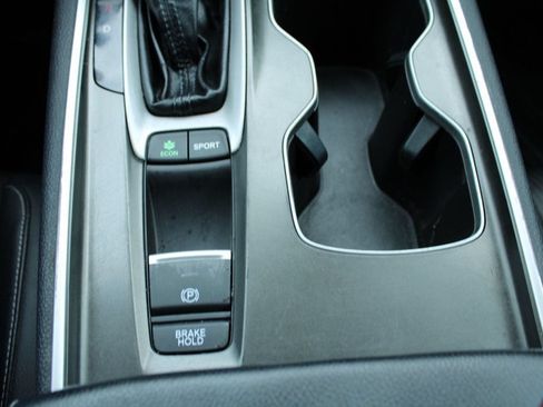 Used 2018 Honda Accord Sport image 20