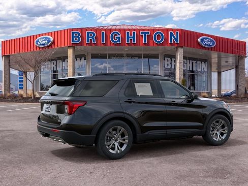 Used 2027 Ford Explorer Active w/ Active Comfort Package AWD/4WD image 9