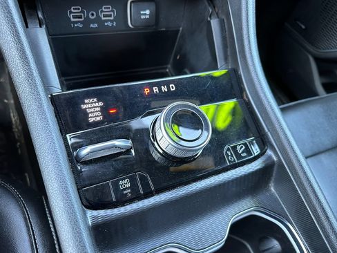 Used 2024 Jeep Grand Cherokee Limited 4xe AWD/4WD image 32