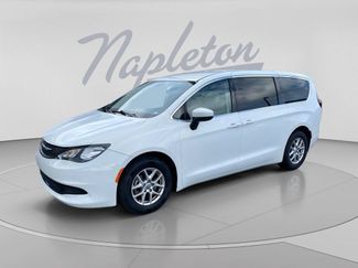 Used 2022 Chrysler Voyager LX FWD video 1