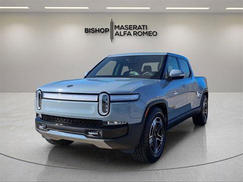 Used 2023 Rivian R1T Adventure image 3
