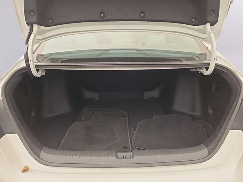 Certified 2024 Honda Accord LX image 27