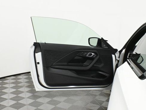 Used 2025 BMW M240i xDrive Coupe w/ Premium Package image 29