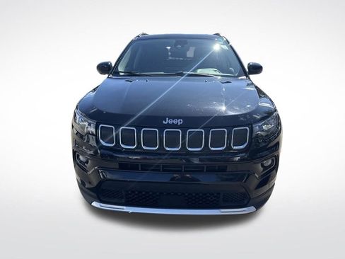 Certified 2022 Jeep Compass Limited image 9