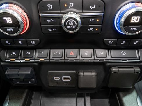 Used 2021 GMC Sierra 1500 SLT w/ SLT Premium Plus Package image 27