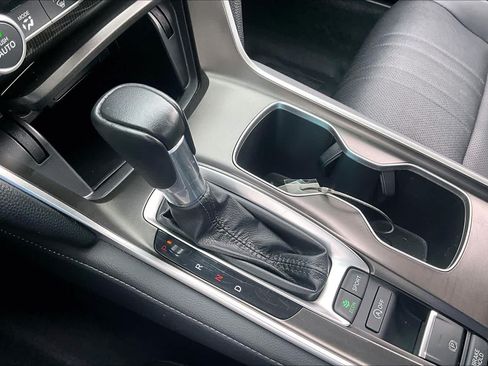Used 2022 Honda Accord Sport Special Edition image 13