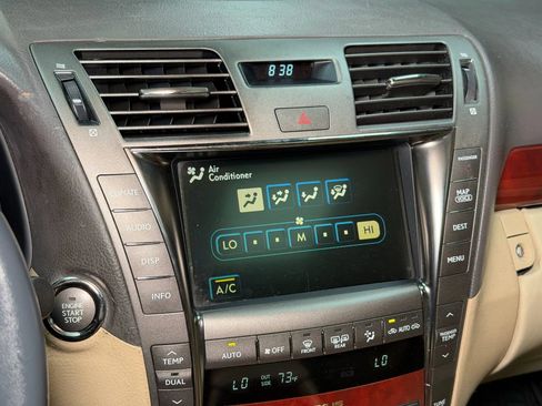 Used 2009 Lexus LS 460 AWD w/ Comfort Seating Pkg image 44