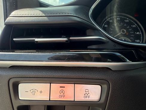 Used 2022 Genesis G80 2.5T RWD image 18