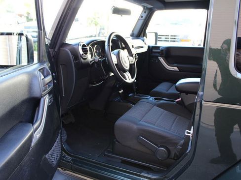 Used 2011 Jeep Wrangler Sahara w/ Connectivity Group AWD/4WD image 29