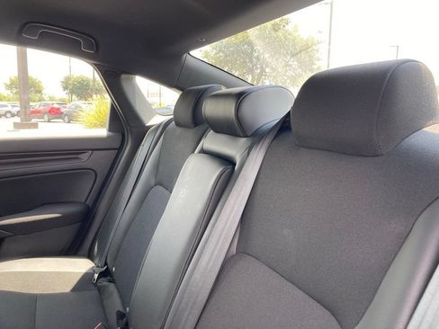 Used 2025 Honda Civic Sport image 11