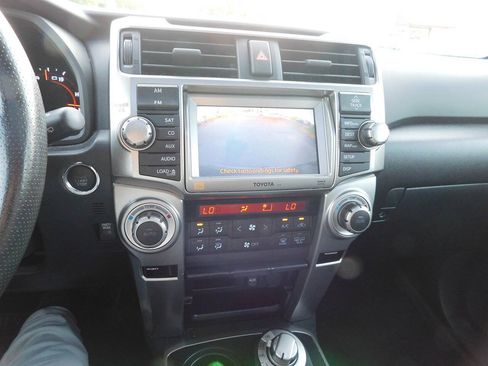 Used 2011 Toyota 4Runner Limited AWD/4WD image 31