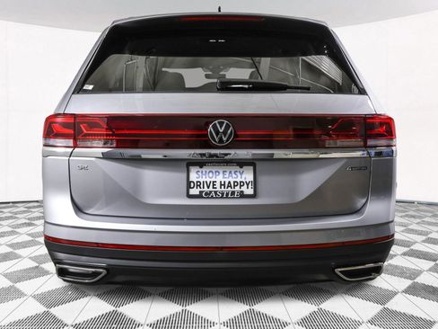 Used 2025 Volkswagen Atlas SE image 15