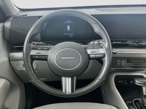 Used 2024 Hyundai Kona SEL AWD/4WD image 18
