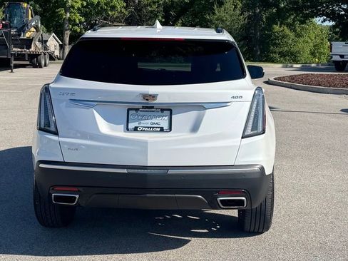 Used 2022 Cadillac XT5 Sportv w/ Technology Package AWD/4WD image 3