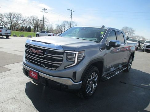 Used 2023 GMC Sierra 1500 SLT w/ SLT Premium Plus Package image 12